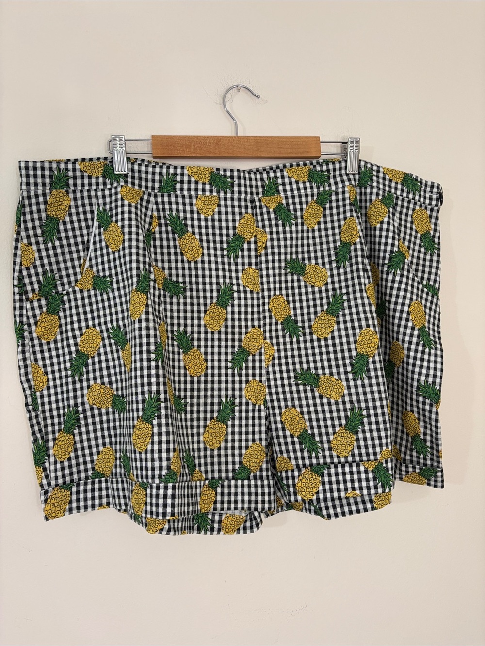 NWT Collectif x Modcloth Ayana Pineapple Gingham Shorts Plus Size 24 US 28 UK